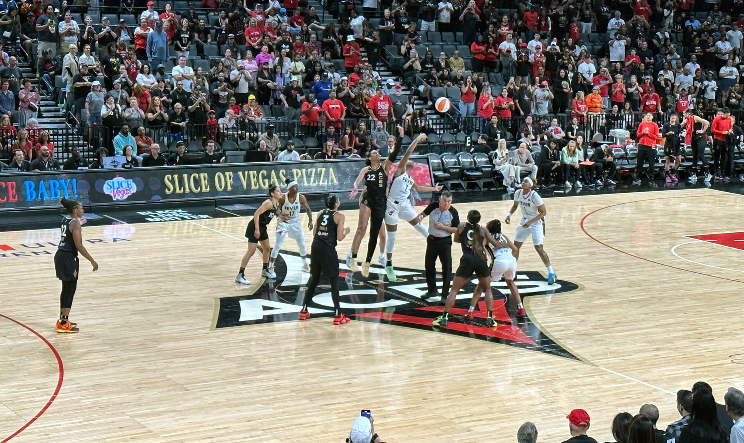 Las Vegas Aces jump ball